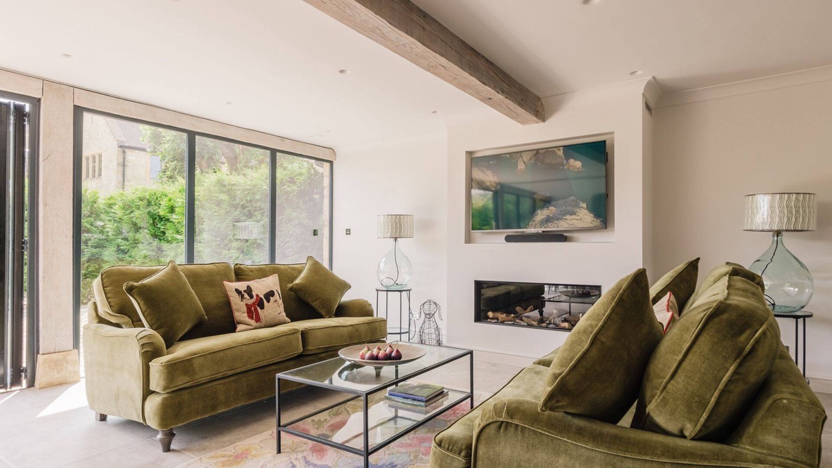 Bourton-on-the-Hill Cottage | Stylish Converted Barn - The Barn at High Gables