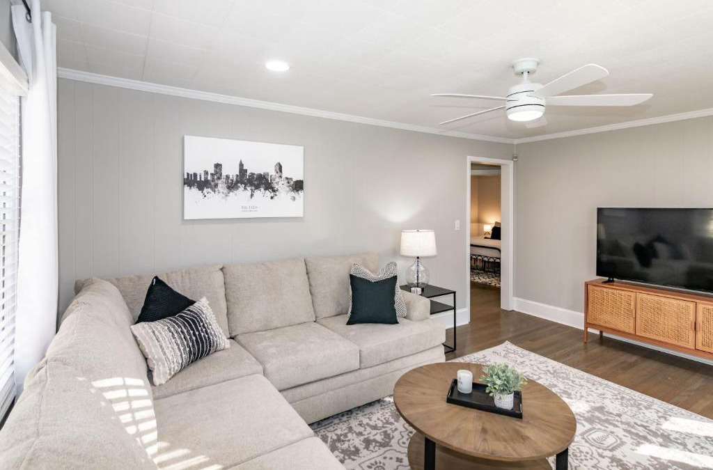East Raleigh House | Stylish & Comfy 5 Location Private Backyard Updated Close to Downtown Walkable