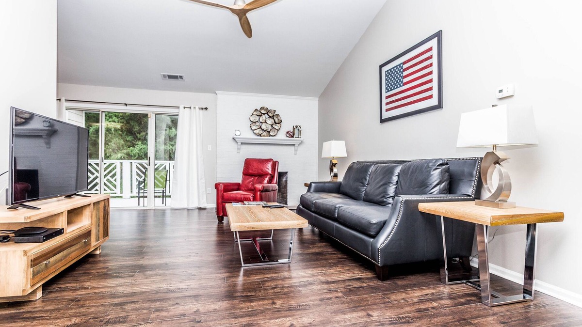 Charlotte Condo | Stylish Condo near Southpark and Ballantyne