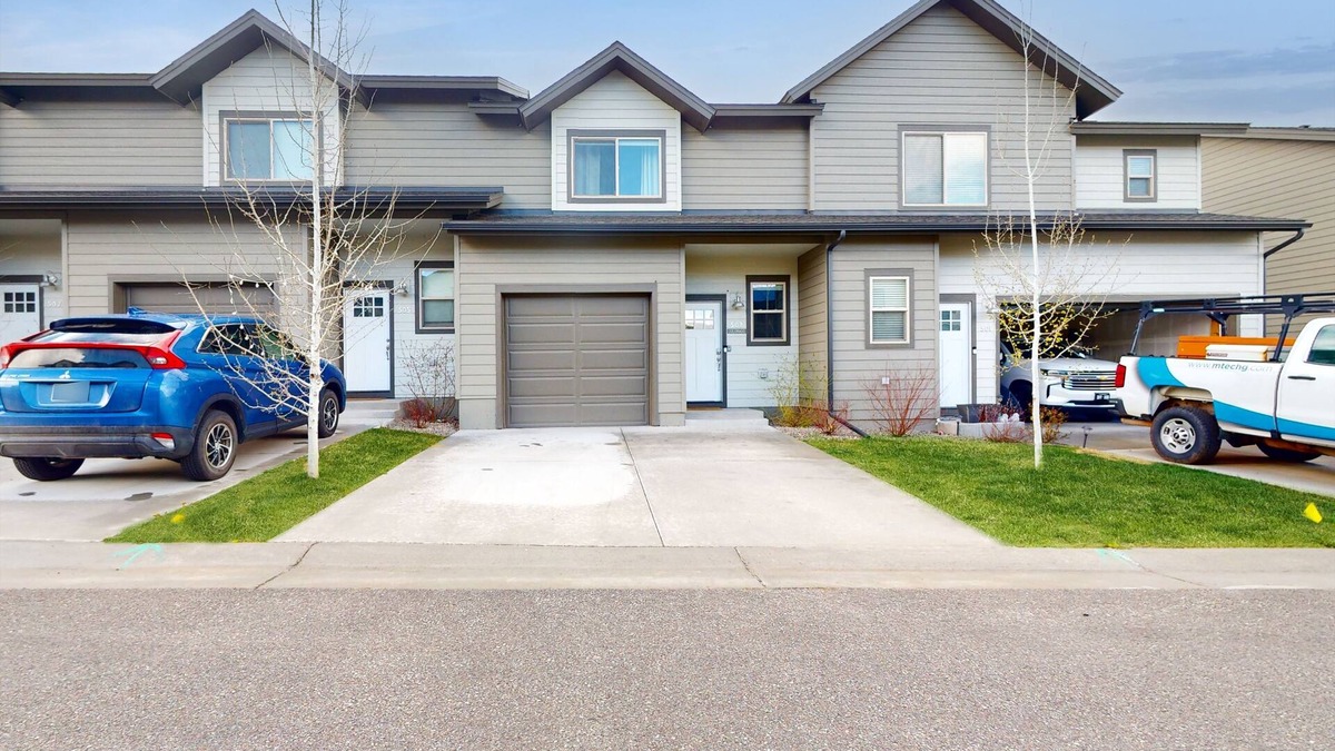 Gypsum House | Stylish, dog-friendly retreat with grill & washer/dryer - near skiing & hiking