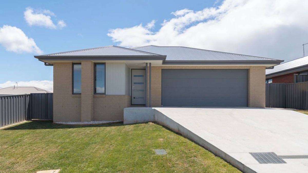 Shorewell Park Apartment | Stylish Family Home in Shorewell Park