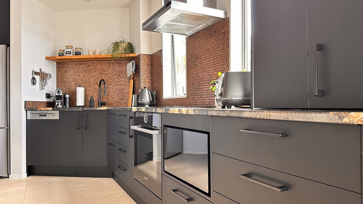 Freemans Bay Apartment | Stylish Freemans Bay Stay