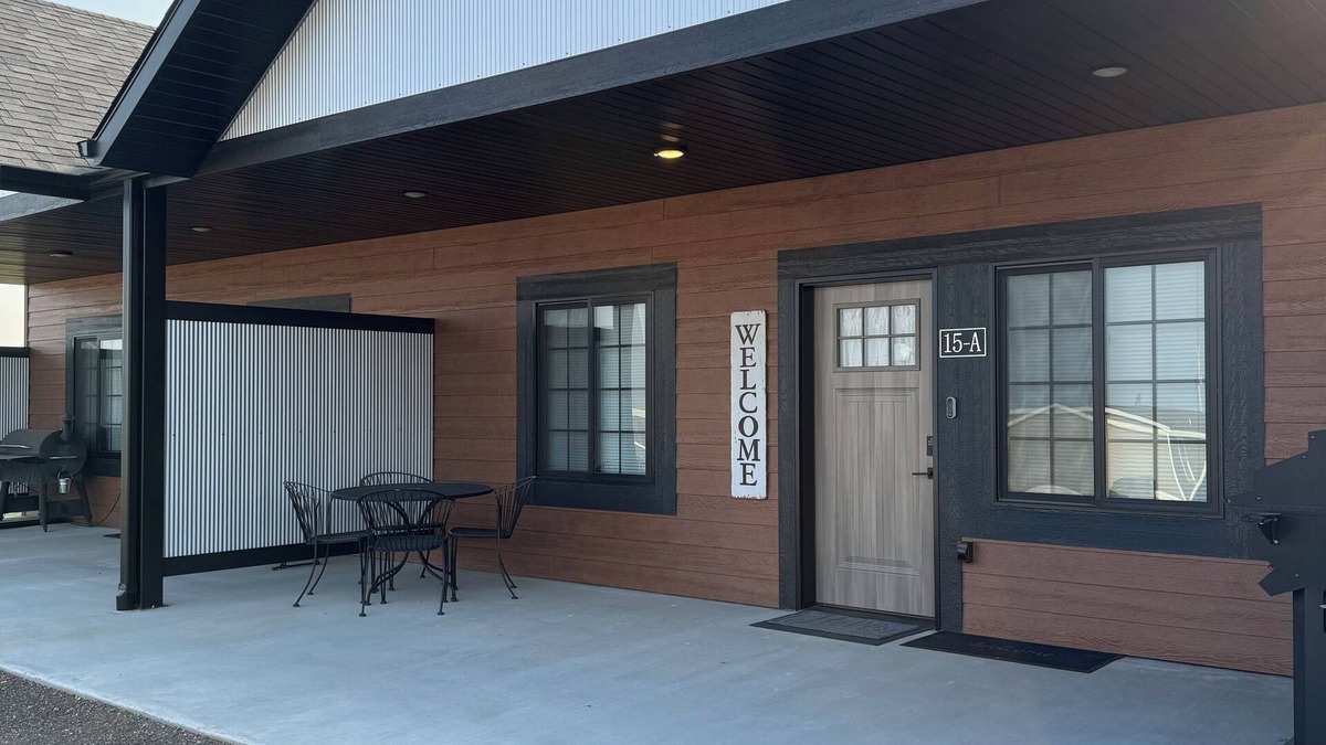 Hermosa Condo | Stylish, Gateway to the Black Hills , 2-bedroom condo in awesome Hermosa!