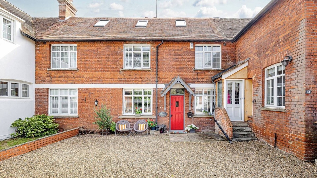 Stansted House | Stylish 3-Bed Home Close to Stansted Airport