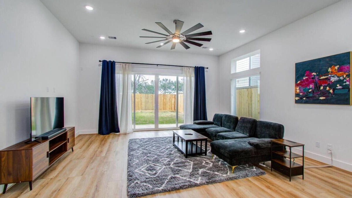 Riverside Terrace House | Stylish Gem Minutes from Med Center & Downtown!