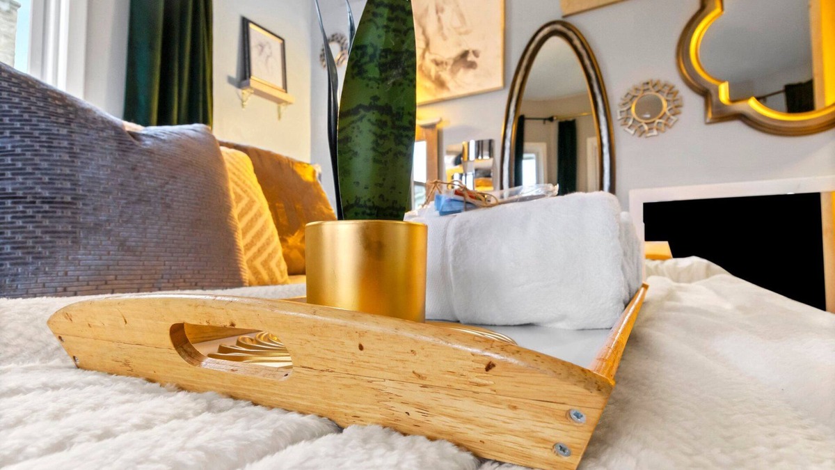 West Allis House | Stylish Gem With Fun Hidden Door, Centrally Located to Milwaukees Attractions