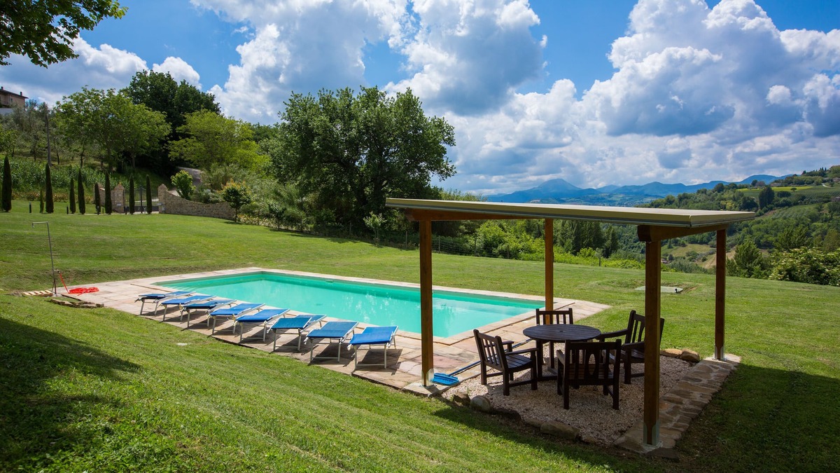 Castelplanio Villa | Stylish Hilltop Villa 🌿 Pool, Views & Vineyard Charm, 5-min Walk to Village