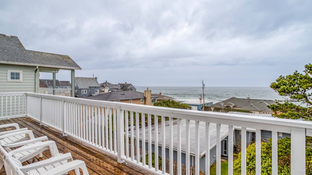 Logsden House | Stylish Home Near Beach has Ocean View Fireplace Suites, Fenced Yard, Fire Pit!