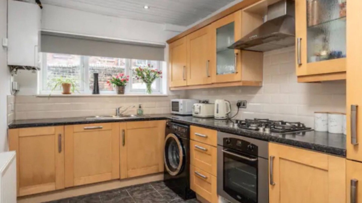 Thatto Heath House | Stylish Home Retreat on outskirts of Liverpool