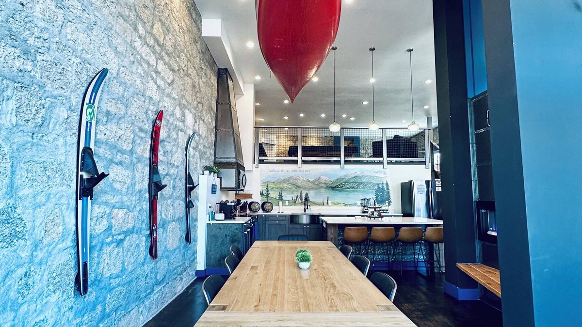 Enterprise Condo | Stylish large Litch Hotel getaway with amenities for all