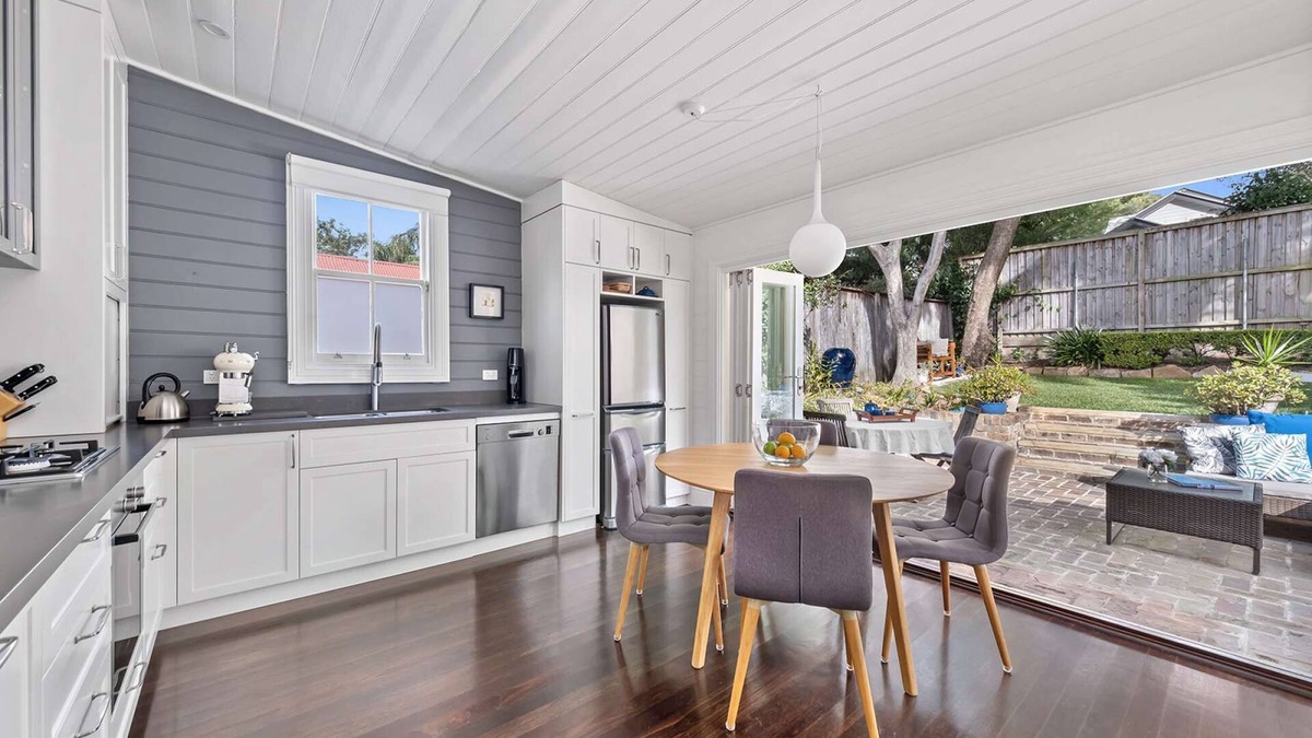 Rozelle House | Stylish light-filled 2BR characterful cottage