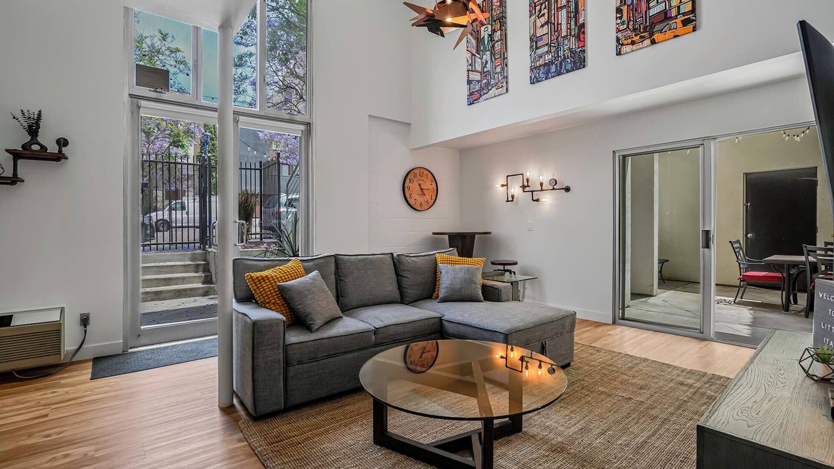 Little Italy Apartment | Stylish Little Italy Loft: Modern Urban Retreat