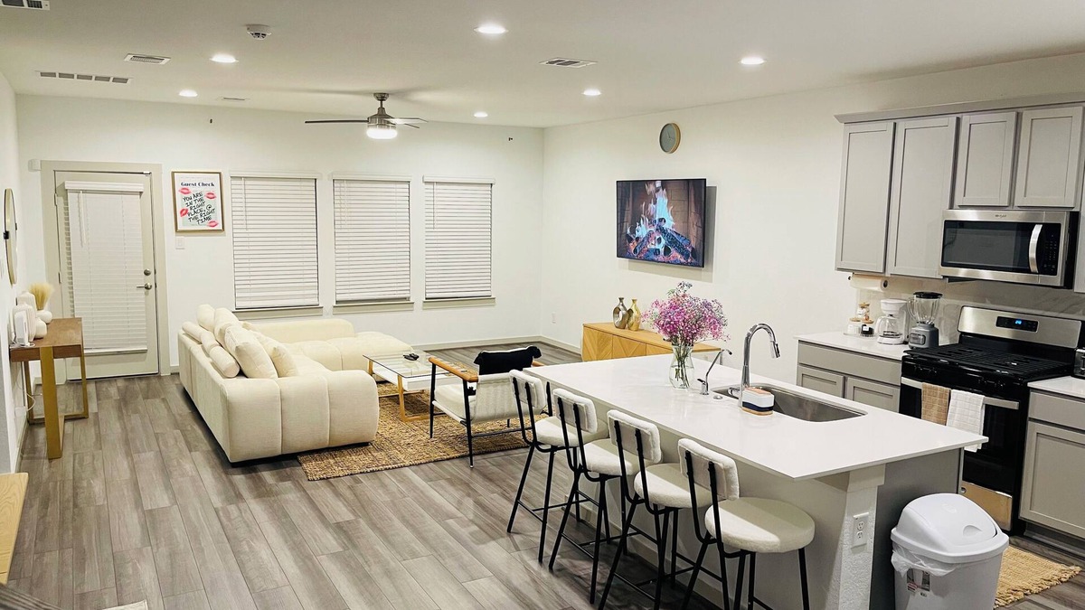 Clodine House | Stylish Master Suite