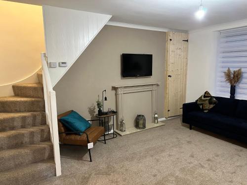 Treorchy Apartment | Stylish Miners Cottage, Treorchy, Rhondda