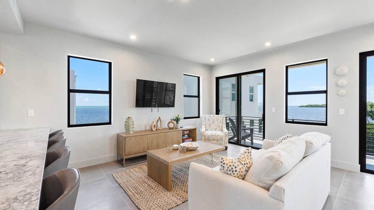 Monroe County House | Stylish Oceanview Kayak Getaway w/Pool & Hot Tub!