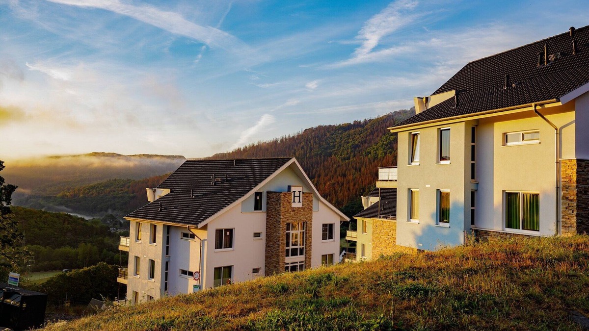 Heimbach Apartment | Stylish Penthouse by Rursee