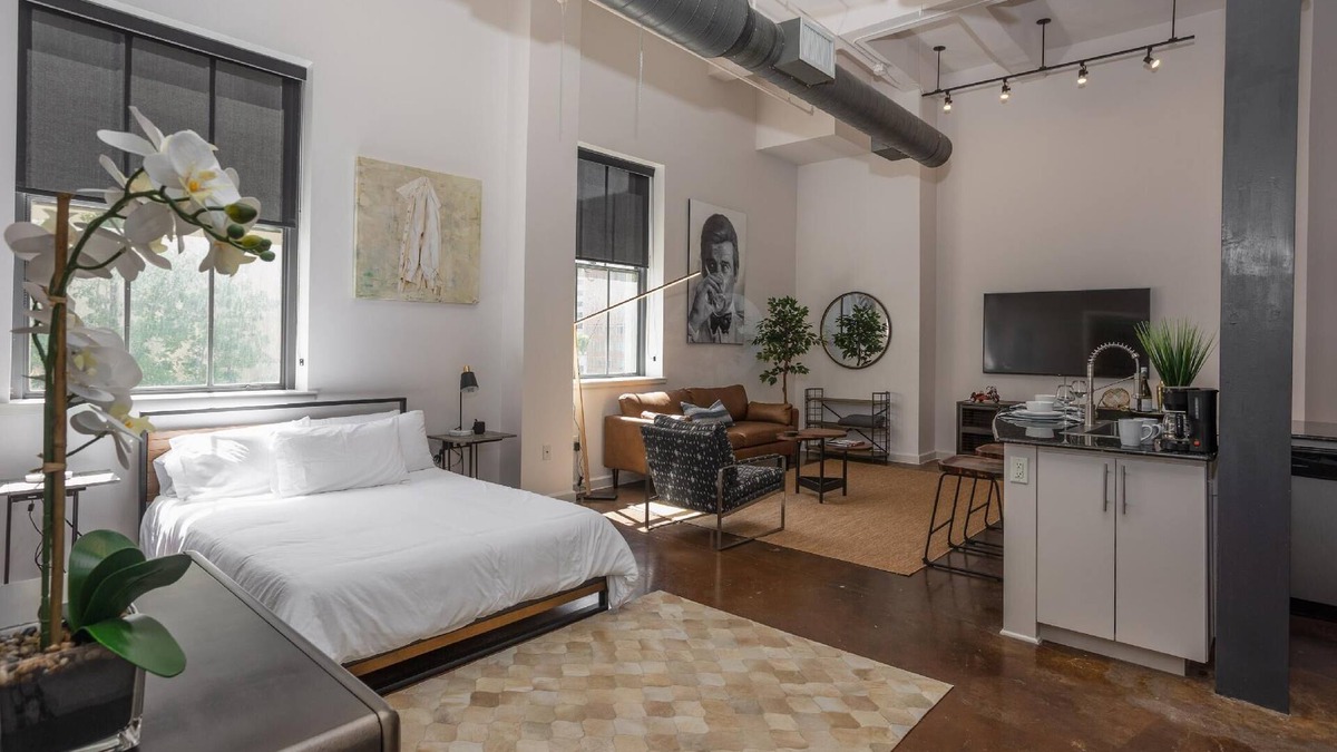 Downtown Fort Worth Apartment | Stylish Penthouse Downtown FTW - Walk to Sundance