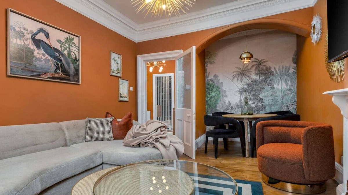 Stirling Apartment | Stylish Penthouse Retreat