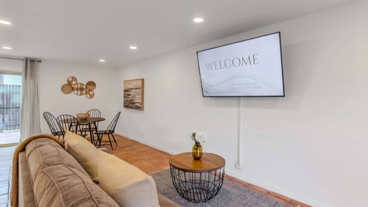Thunderbird Condo | Stylish Retreat in El Paso Texas