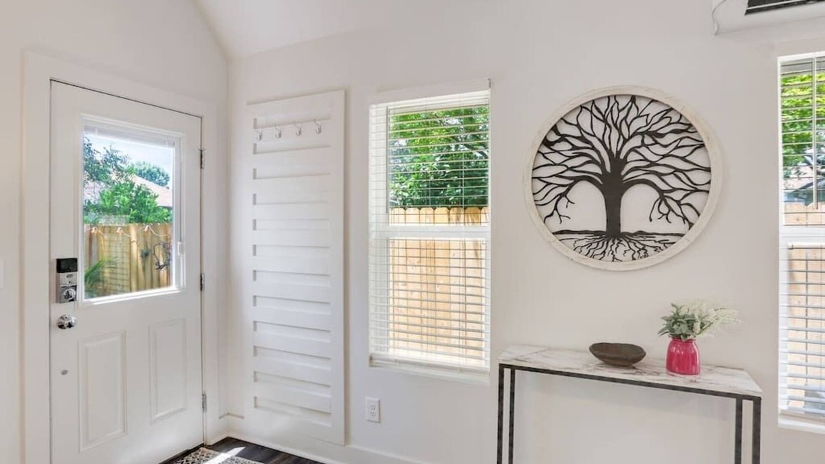 Cabbagetown House | Stylish Sanctuary | Tiny Luxury in a Hip Area
