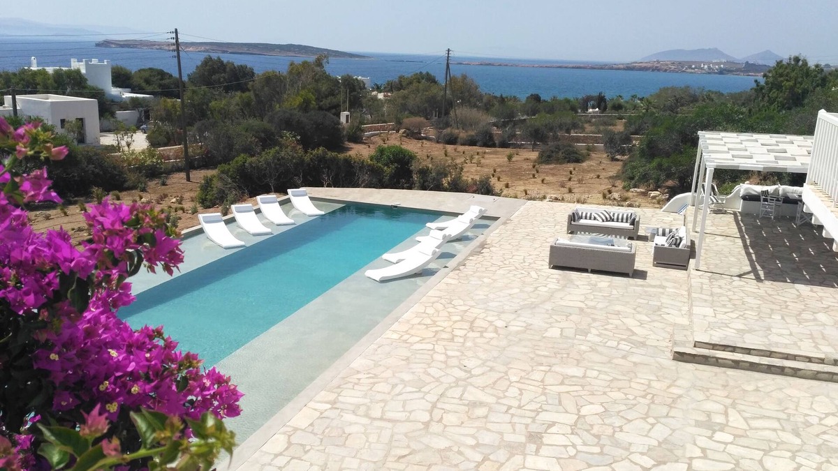 Santa Maria Villa | Stylish seaside private villa with pool, 1min from Mikri Santa sandy beach!