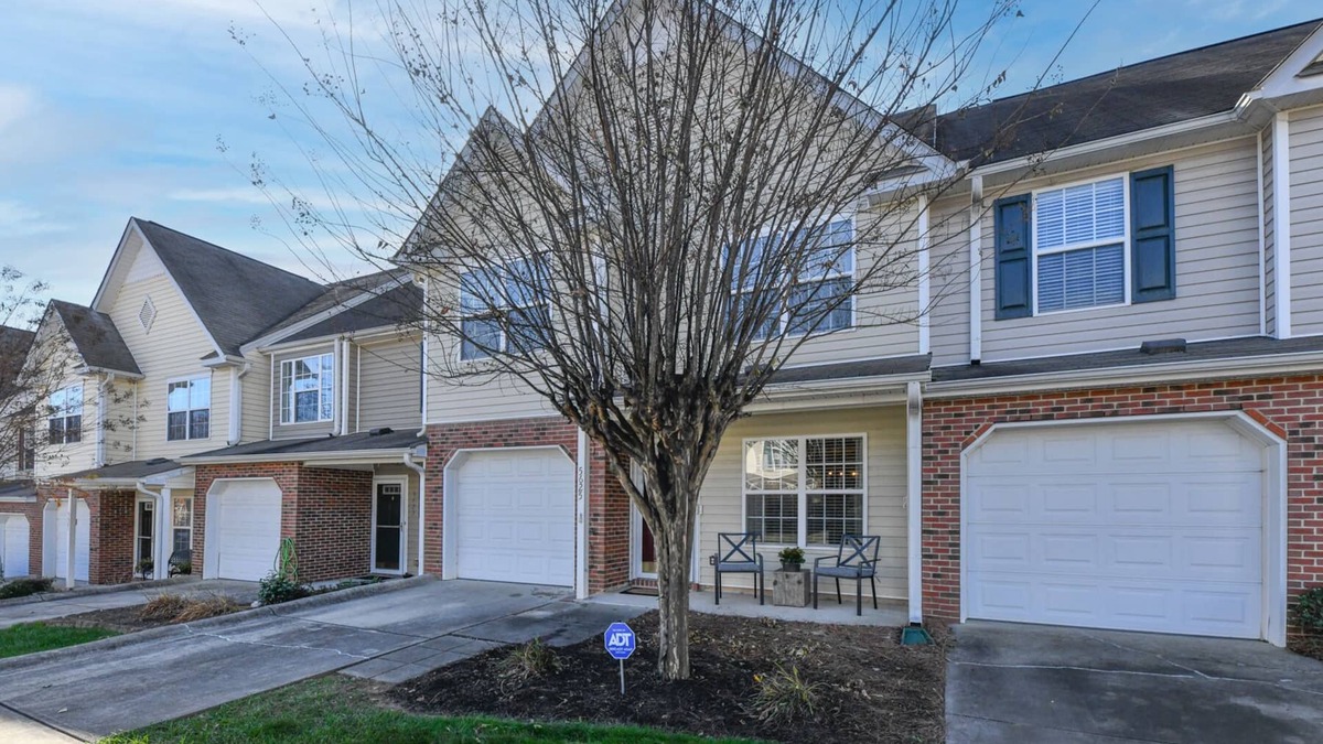 Greensboro House | Stylish Serenity Townhome
