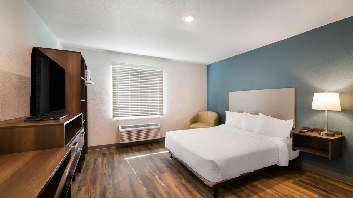 Rockledge Hotel | Stylish Single Room with Kitchen Near TreeTop Trek Park & Outdoor Fun