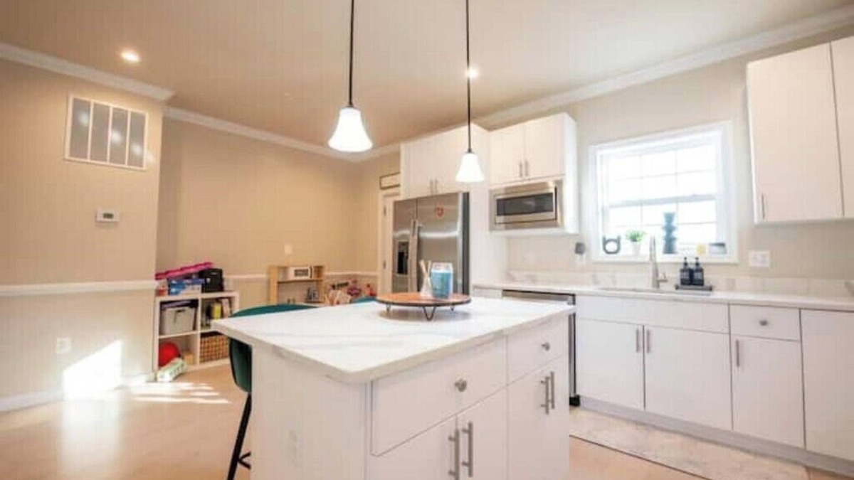 Washington House | Stylish spacious 4 BDRM house near Navy Yard