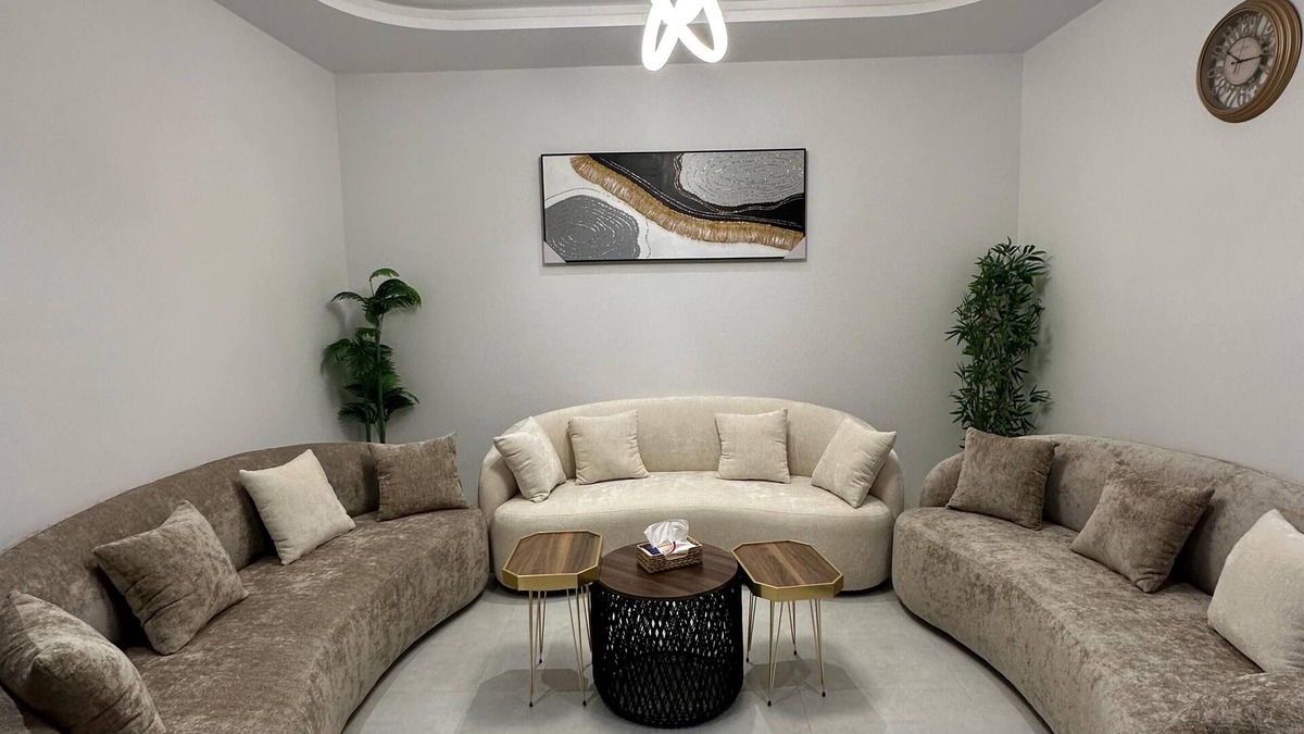 Jeddah Apartment | Stylish Stay for Families - 2BR Apartment - WiFi + Streaming
