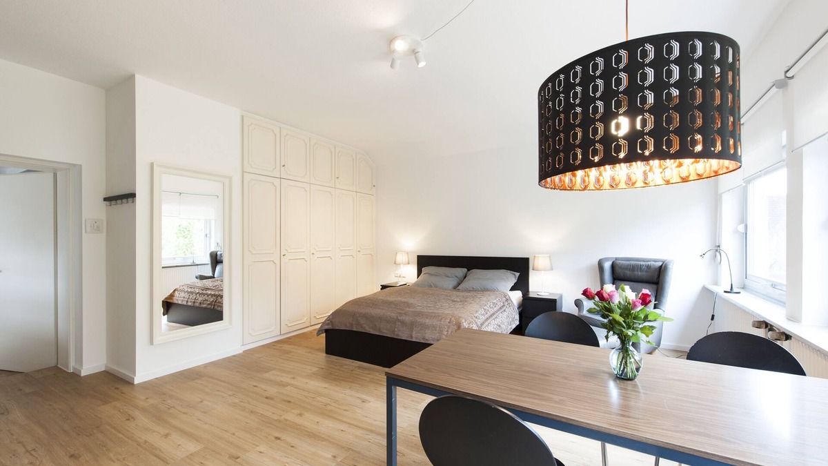 Bayreuth Apartment | Stylish studio apartment with green views