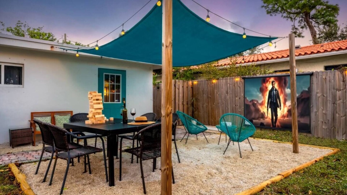 Central Oakland Park House | Stylish Studio Close to Downtown & Beach