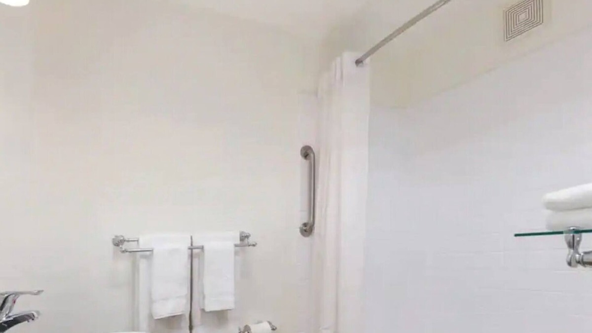 Chinatown Hotel | Stylish Studio Suite in San Francisco