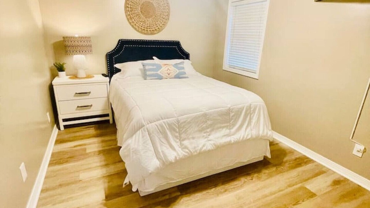 Hammond Apartment | Stylish Townhouse 5 min to downtown Hammond