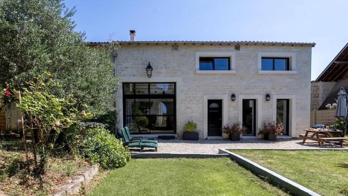 Ranton Cottage | Stylish Troglodyte Home