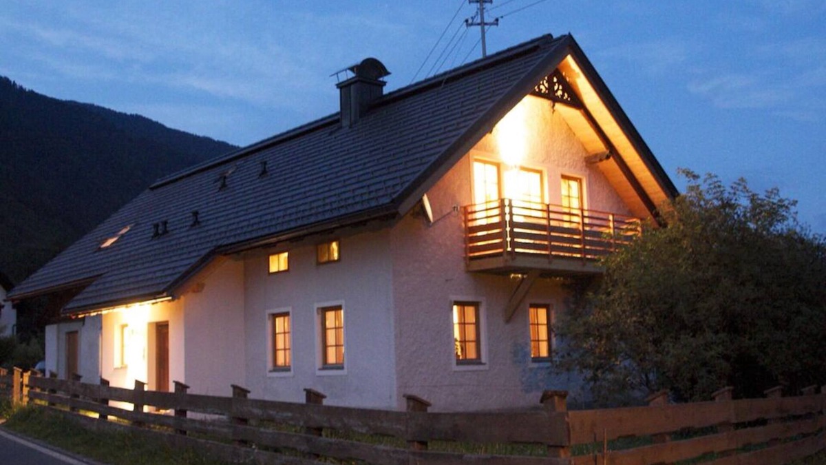 Kirchbach Apartment | Stylish vacation apartment in an old farmhouse - south view
