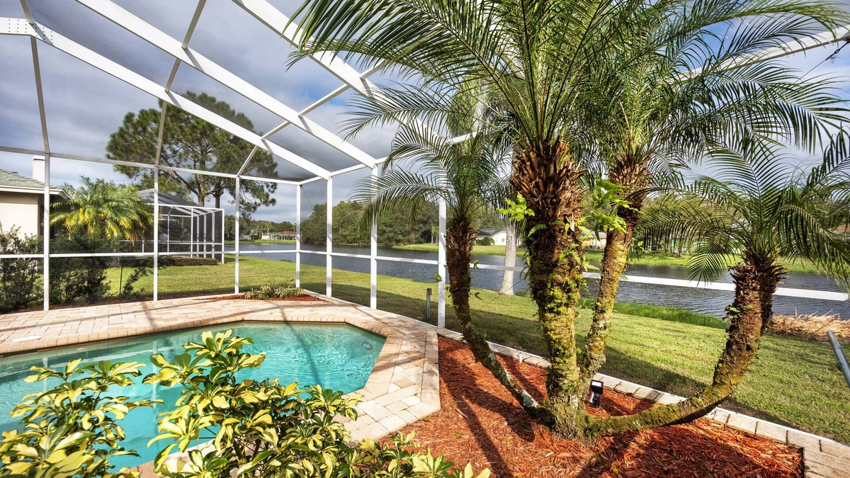 Palm Harbor House | Stylish Vacation House in Palm Harbor