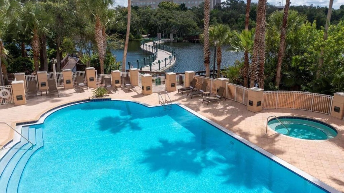 St. Petersburg - Clearwater Hotel | Stylish Waterfront Escape near Beaches | Outdoor Pool & Spa | 2 Units