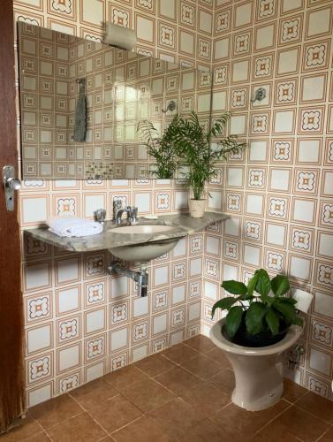 Barreiro House | Suíte em casa ampla e confortável