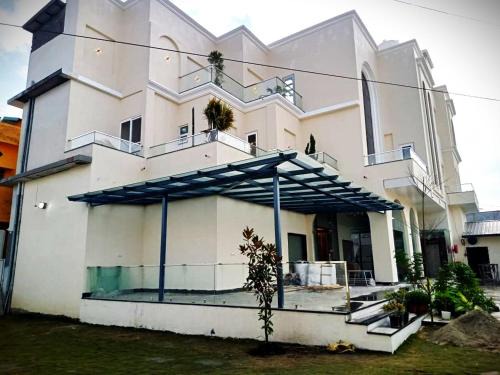 Dehradun Hotel | SU CASA Banquets & Hotel