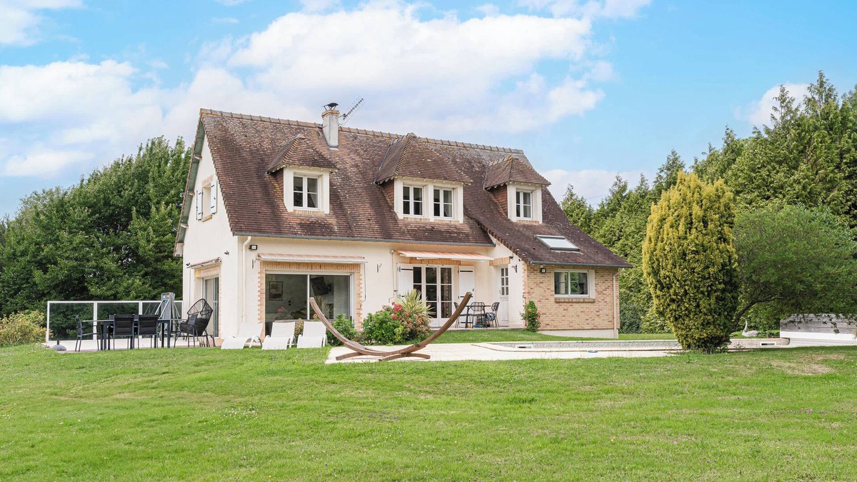 Englesqueville-en-Auge House | Sublime House with Swimming Pool and Padel Court