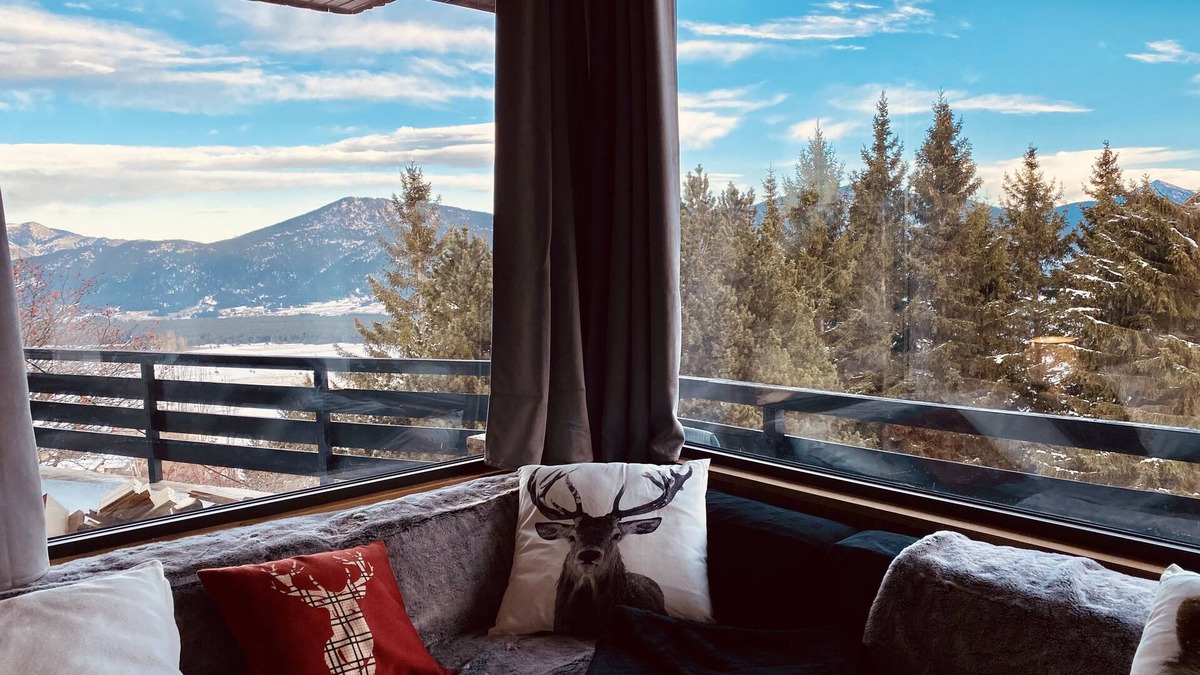 Les Angles Ski Chalet | SUBLIME VIEWS-Upper Chalet-180m2 AUX ANGLES -16pers on 3300m2-near the center