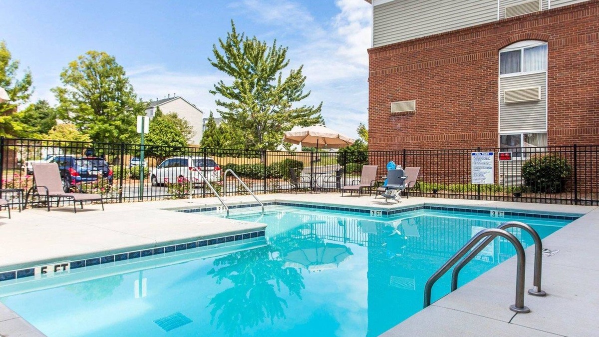 Big Shanty Hotel | Suburban Studios Kennesaw-Marietta North