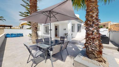 Sucina Villa | Sucina 3-Bed Villa Sleeps 6 & Pet Friendly