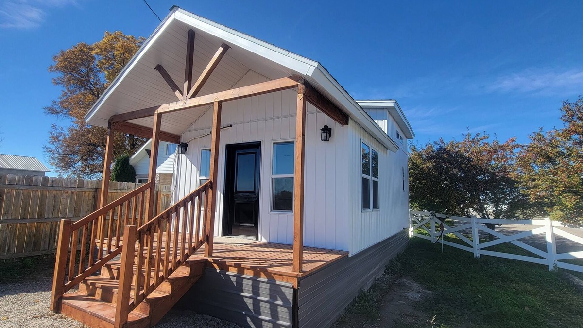 Sugar City House | Sugar City Tiny Home