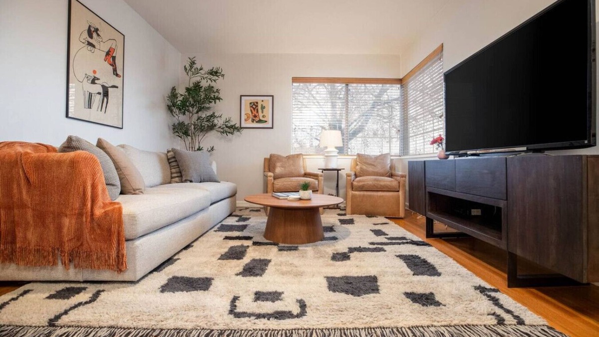 Sugar House Apartment | Sugar House Basecamp - 30 Minutes to Ski Resorts!