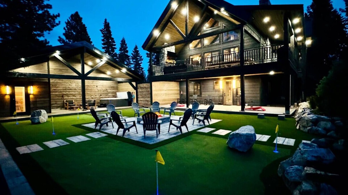 Duck Creek Village Cabin | Sugar Pine Chalet- Spa | Sauna | Game Room | Fire Pit | Zion/Bryce