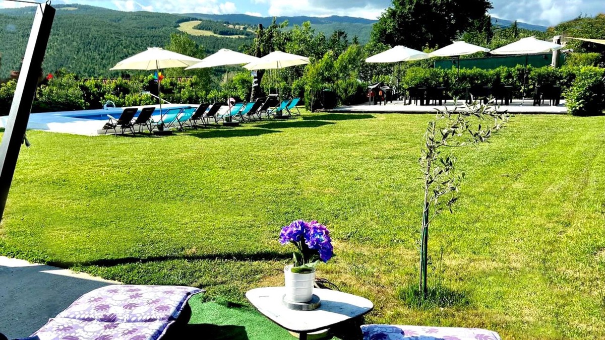 Monterenzio Apartment | SUITE Apartment With Pool