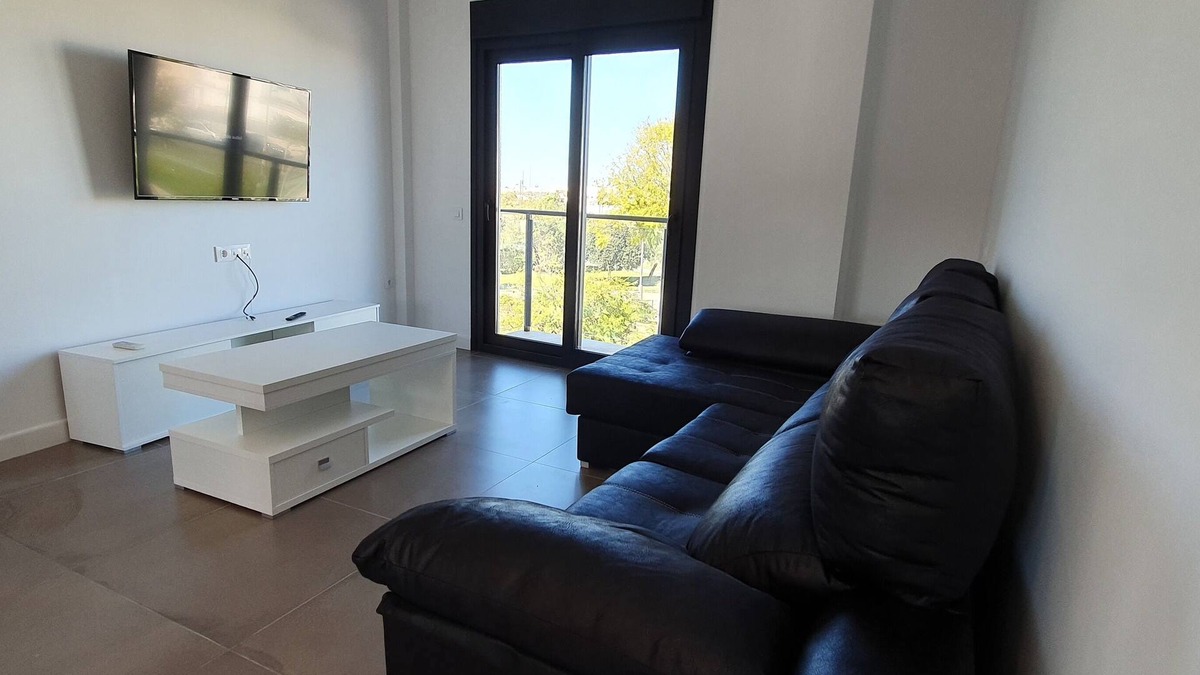 San Jose de La Rinconada Apartment | SUITABLE. CARLOS 8 KM FROM SEVILLA NEXT TO THE NEARBY STATION