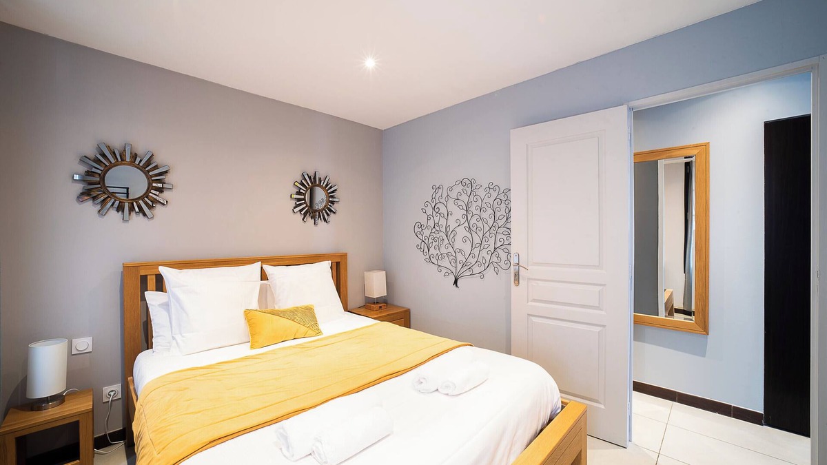 Saint-Jean Apartment | Suite Arago: Modern Comfort in the Heart of Everything
