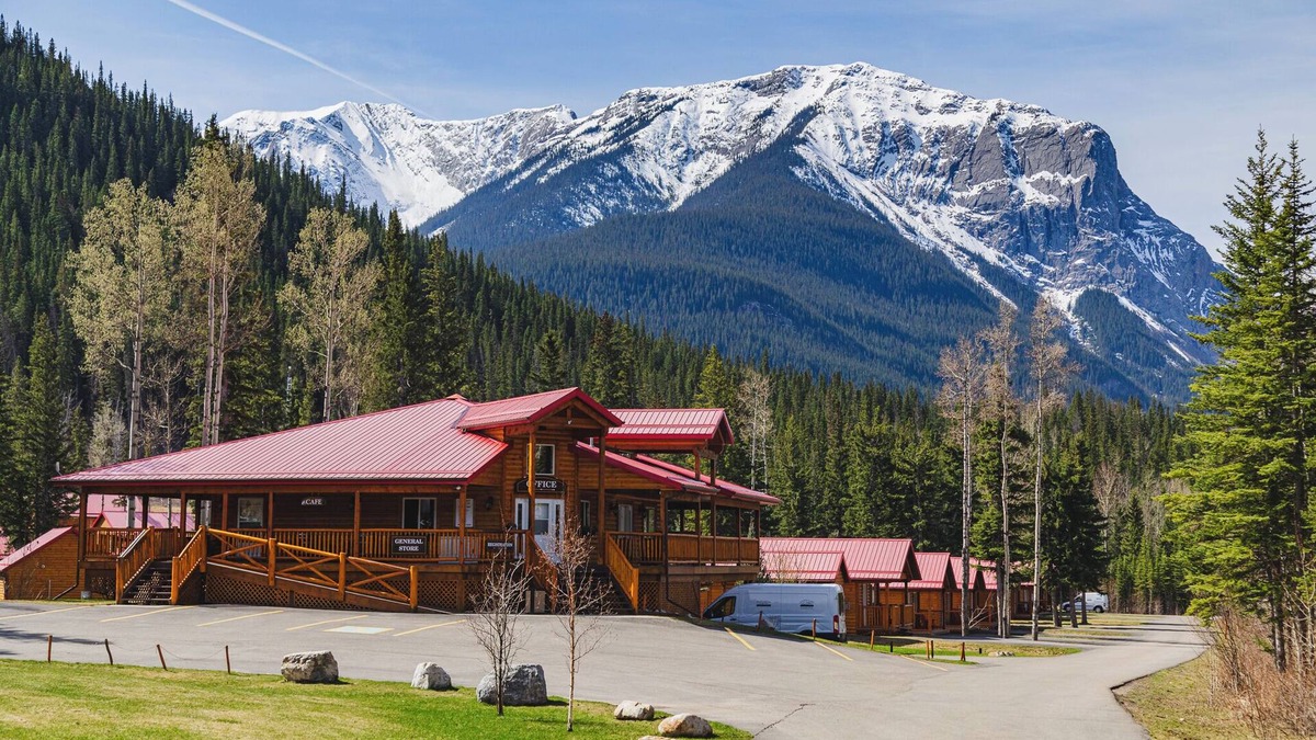 Jasper East Cabin | Suite Cabin in the Mountains
